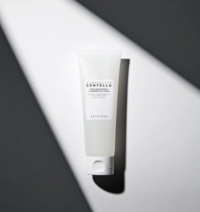 SKIN1004 CENTELLA Tone Brightening Cleansing Gel Foam